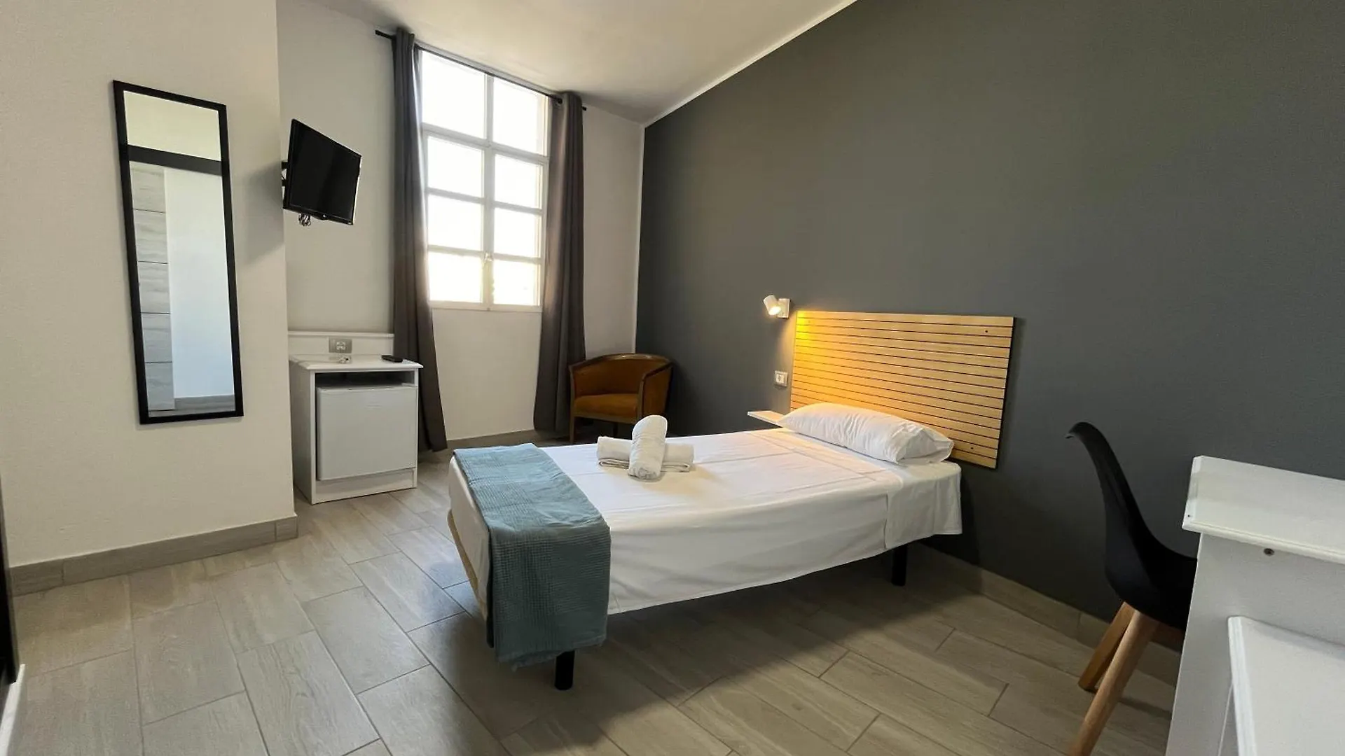 Hotel Pension Cassandra Buzanada Spain