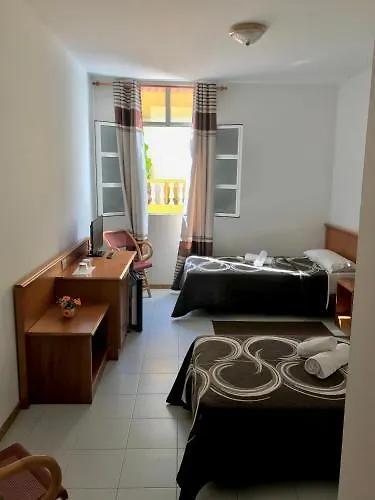 Hotel Pension Cassandra Бусанада
