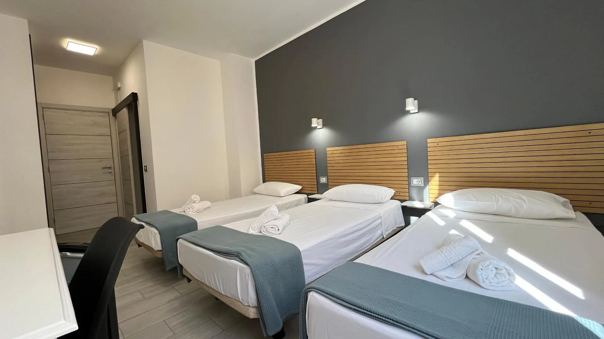 Hotel Pension Cassandra Бусанада