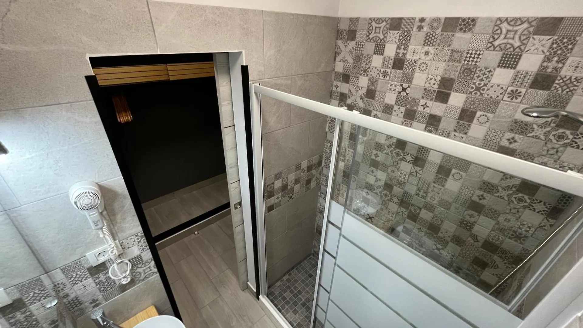 Hotel Pension Cassandra Бусанада